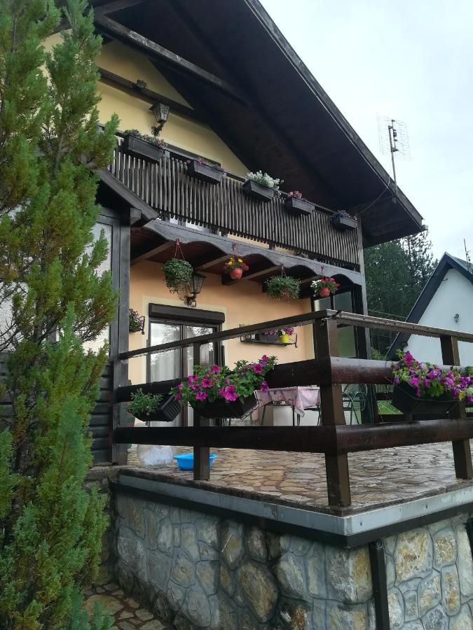 Vikendica Jezero Villa Nova Varos Exterior photo